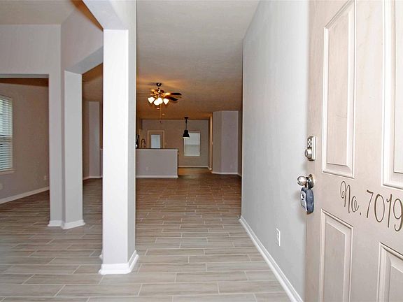4th image of 7019 Hazelnut Ln