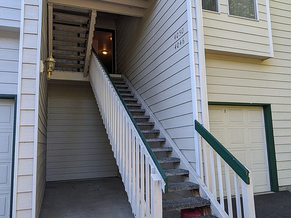 3rd image of 4046 SW Beaverton Hillsdale Hwy #4046
