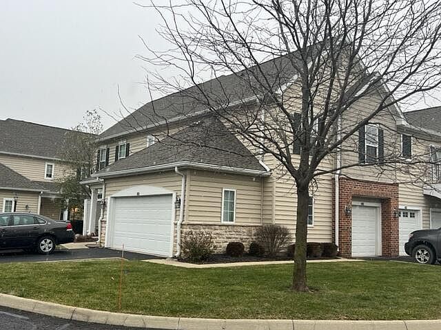 1st image of 5594 Broome Dr #15