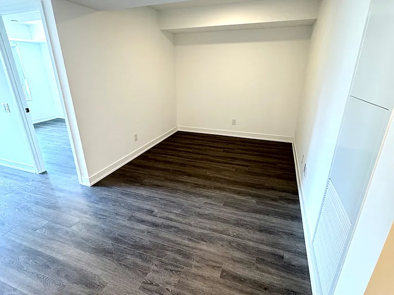 609 Sherbourne St #811 — Photo 24