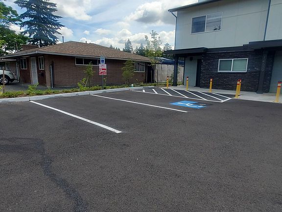 3rd image of 14507 Union Ave SW