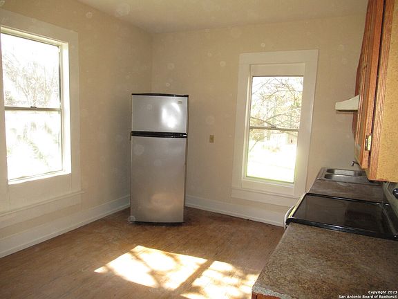 4th image of 1847 MONTANA ST