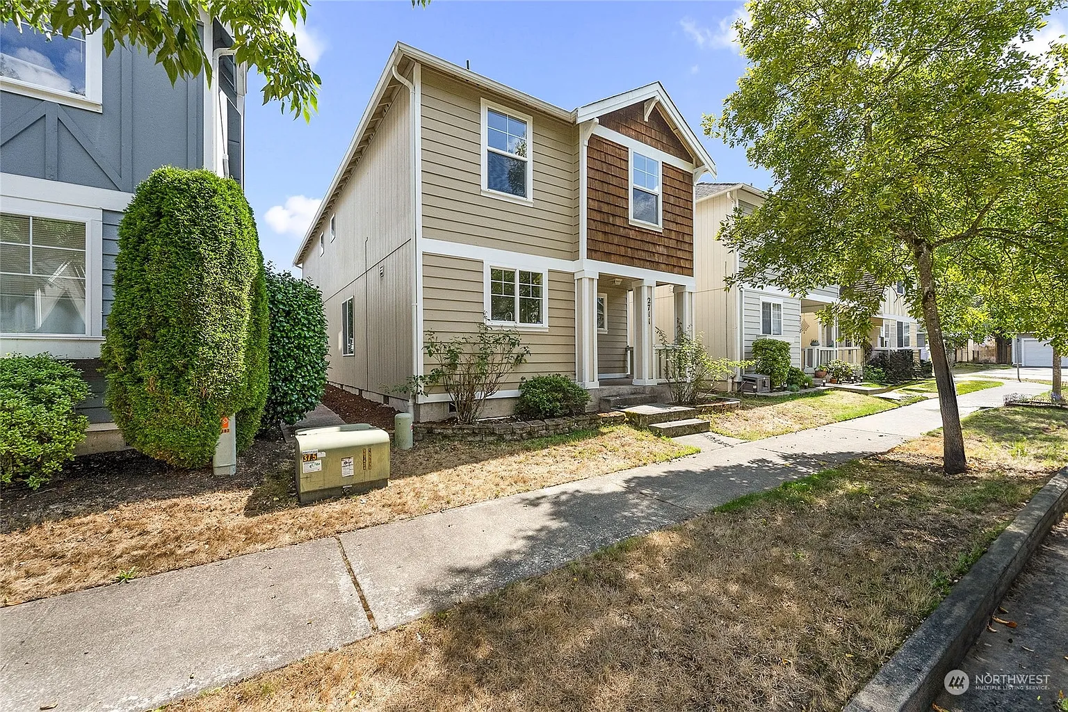 2711 8th Street SE photo 1