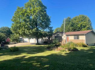 104 Jones St, Fayette, IA 52142