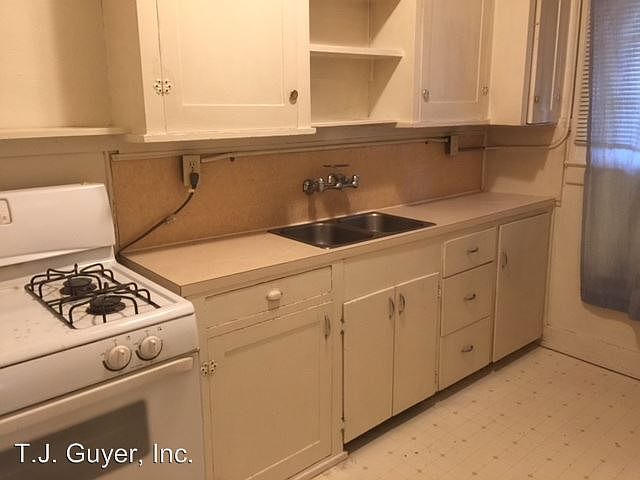 1st image of 509 N Rock St APT 101