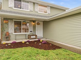 1559 E 2nd St, Newberg, OR 97132