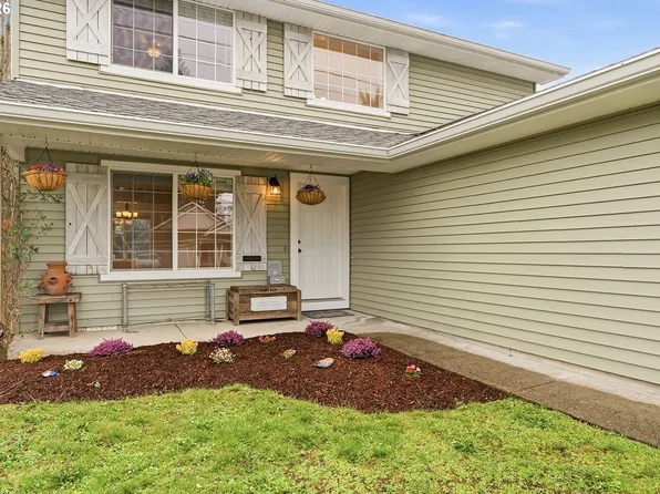 1559 E 2nd St, Newberg, OR 97132