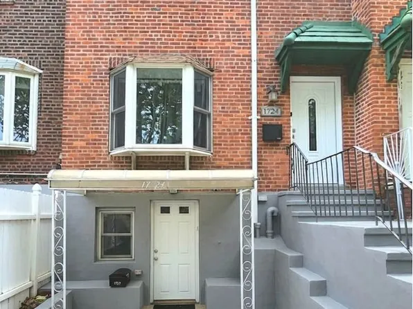 17-24 Willoughby Avenue image 1 of 1