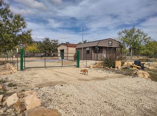 914 Lakeview Dr, Coleman, TX 76834