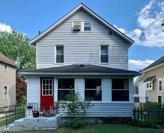 48 W Summit St photo 1