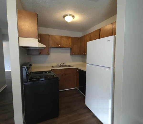 8 Azalea Ave #5E — Photo 5