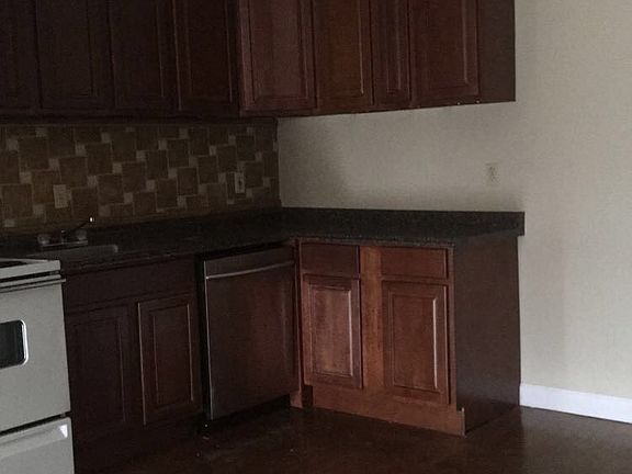 5th image of 5759 Westphalia Ln APT C