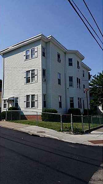 1st image of 210 Fuller Ave