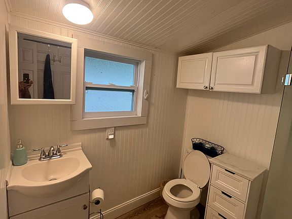 5th image of 723 32nd Ave N #2