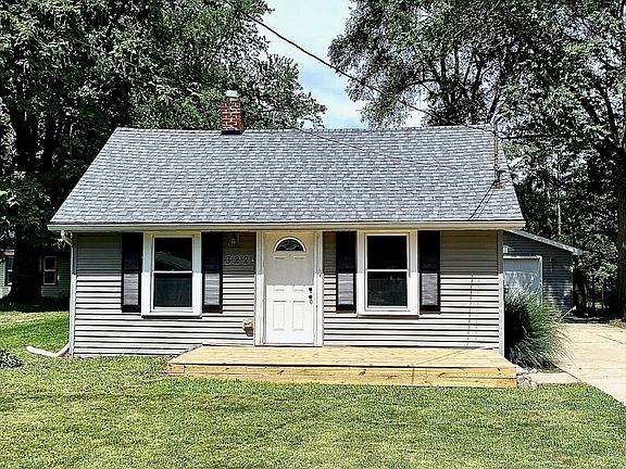 2nd image of 322 W Fairfield Ave