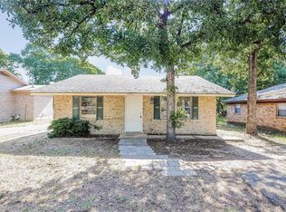 2920 Huron Trl, Lake Worth, TX 76135