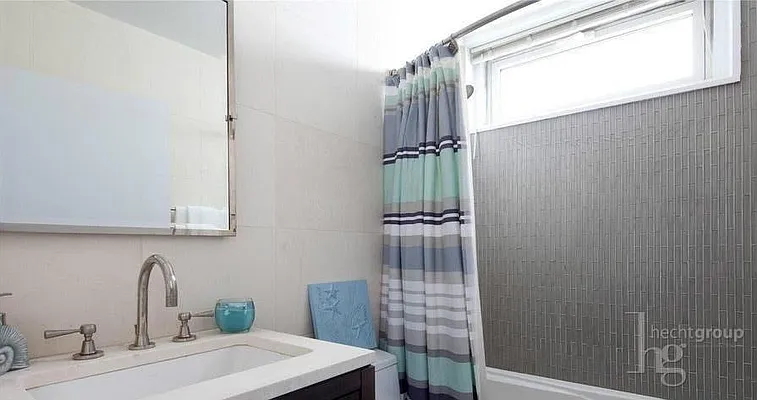 Rented by Hecht Group | media 6