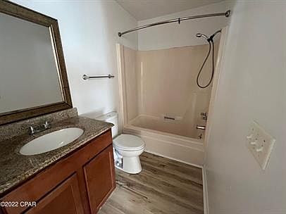 4th image of 901 Russ Lake Dr APT 104