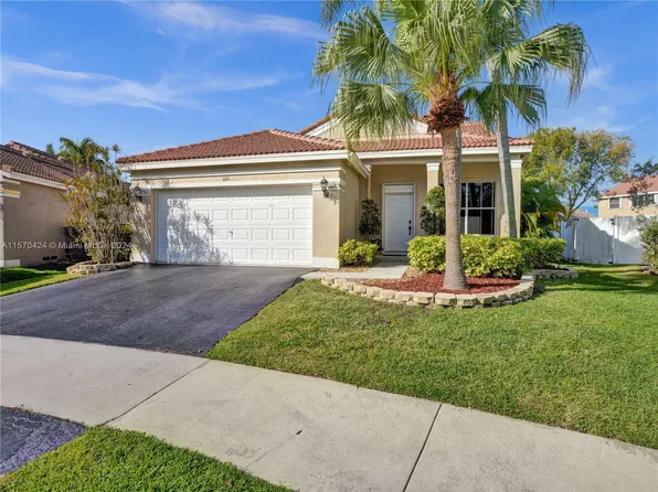 849 Falling Water Rd, Weston, FL 33326
