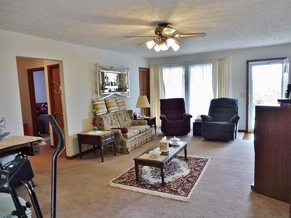 2nd image of 112 London Pvt Dr