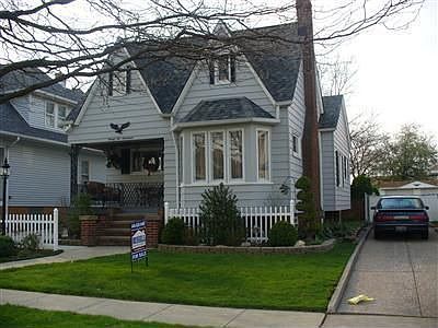 4th image of 2217 Tuxedo Ave