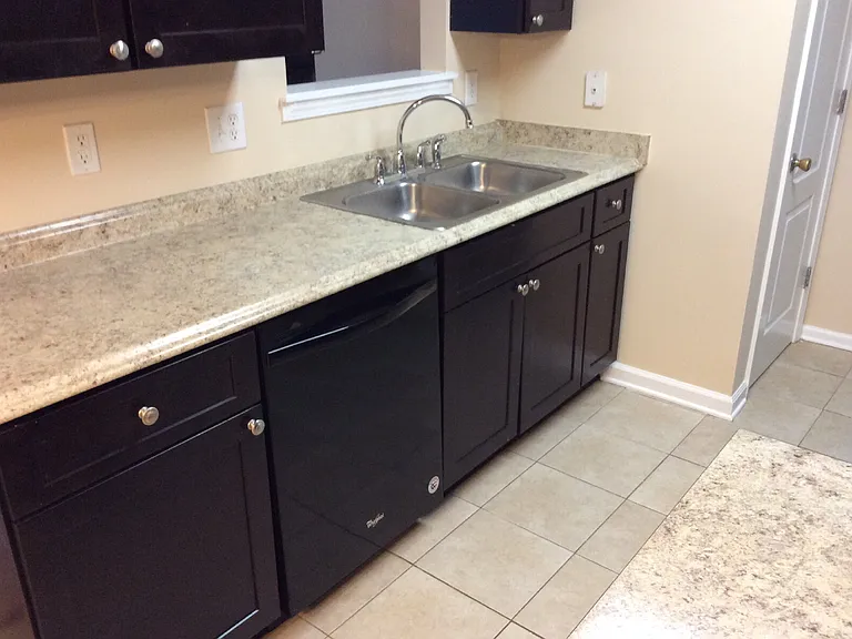 4015 Yellow Pine Ct — Photo 10