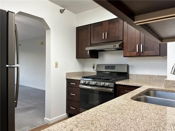 2479 Peachtree Rd NE APT 317, Atlanta, GA 30305