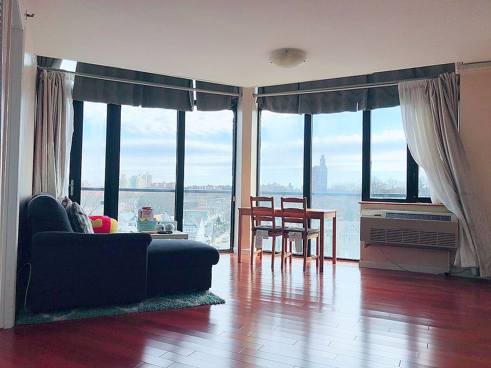 1st image of 6070 Woodhaven Blvd APT 6B