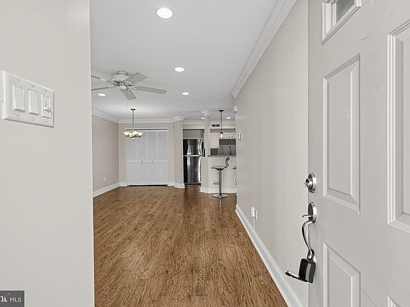 3rd image of 13023 Bennett Pl