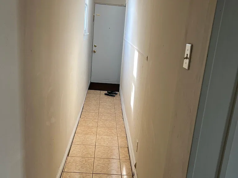 173 W Tilghman St #3 — Photo 3