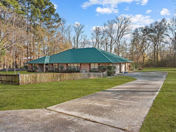 5651 Bretwood Dr, Keithville, LA 71047