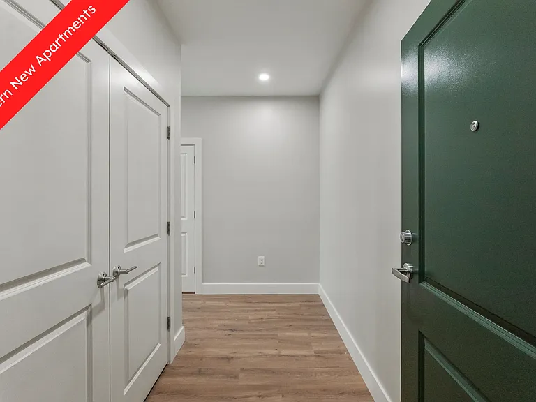 Woodview at Randolph — Photo 9