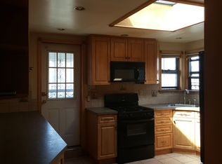 27 Cedar St, Brooklyn, NY 11221