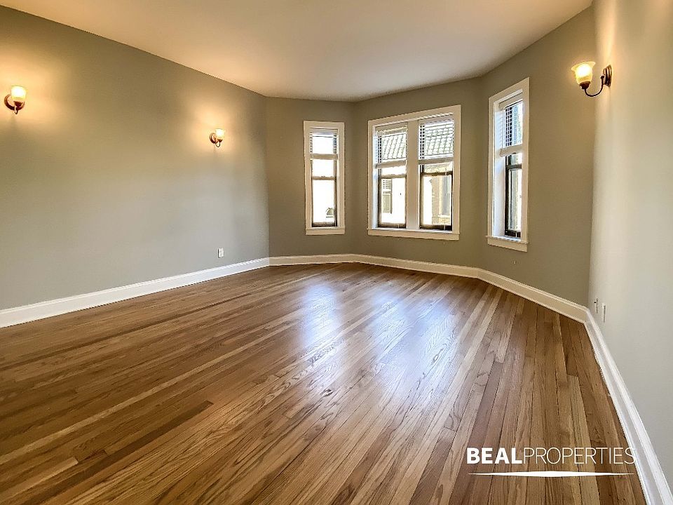 1st image of 4034.5 N Ashland Ave #W3