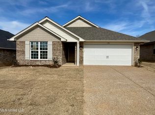 1590 Cambria Dr, Southaven, MS 38671