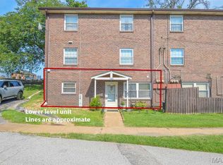 6941 Colonial Woods Dr #27, Saint Louis, MO 63129