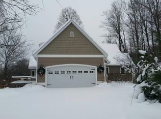 4957 Sparrow Hawk Dr, Bellaire, MI 49615