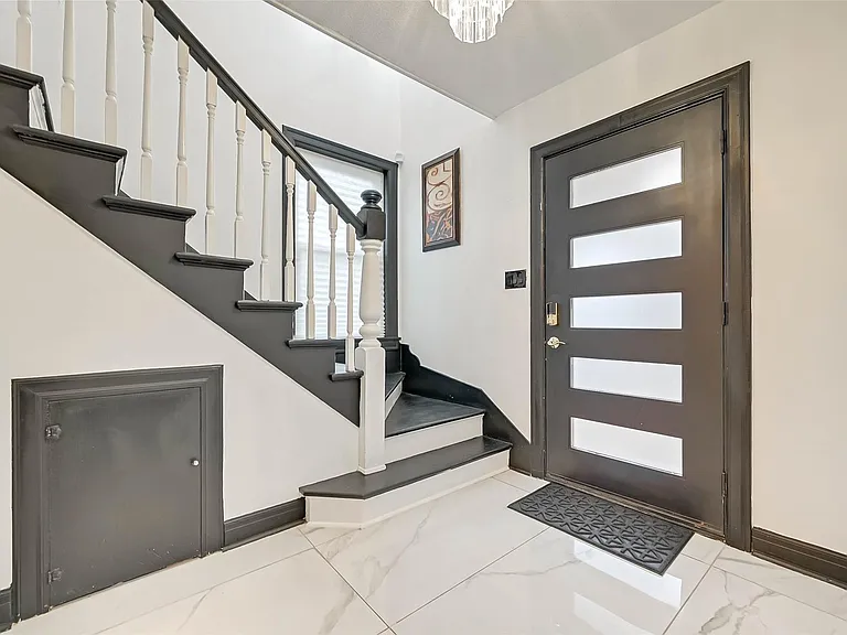3222 Oakdale St — Photo 5
