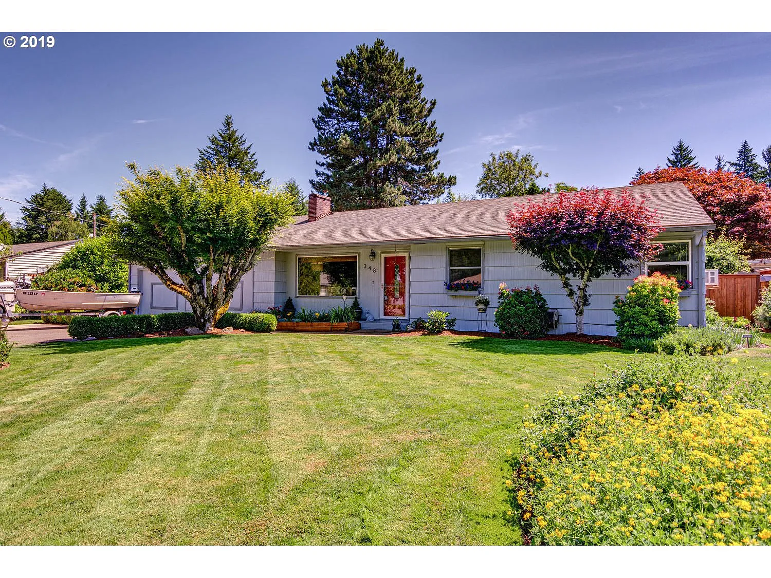 348 NW Wallace Way photo 1