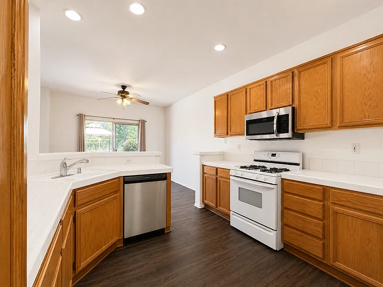 39930 Alpine Union St #B — Photo 9