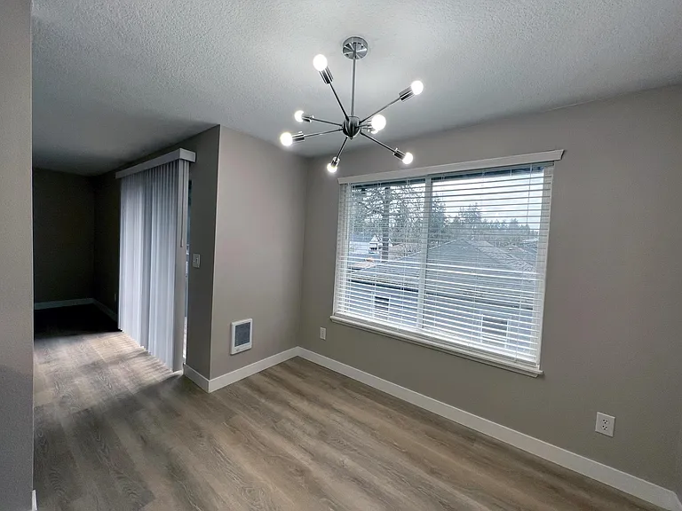 706 Browning Ave S #4 — Photo 7