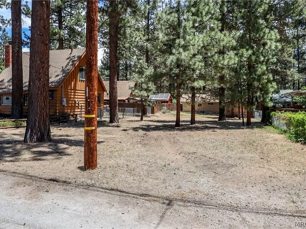 936 Peter Ave, Big Bear City, CA 92314