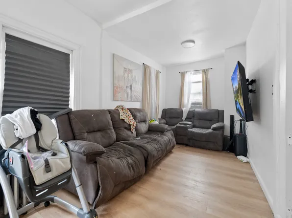 31-29 100th Street image 8 of 27