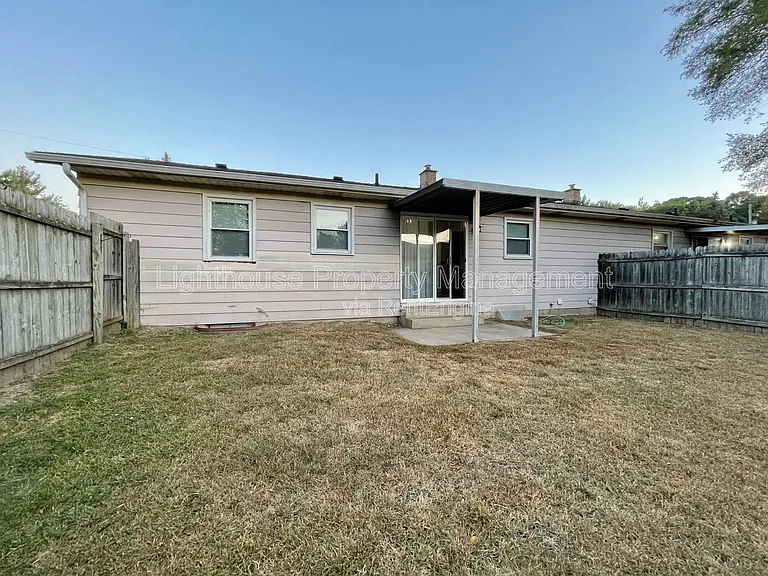 1348 Carriage Hill Dr SE — Photo 21