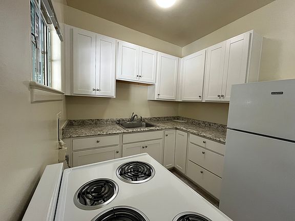 5th image of 1317 O St APT 12