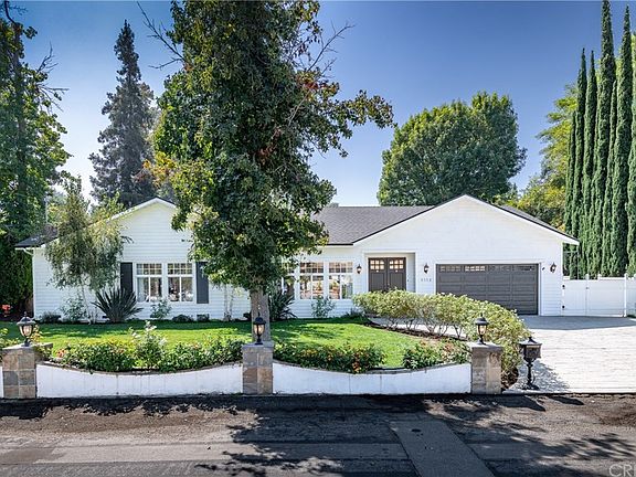2nd image of 5112 Dumont Pl