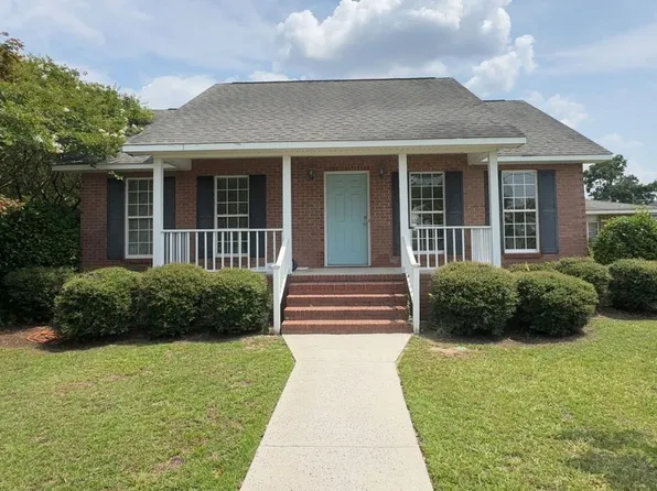 1374 Edwin St, Soperton, GA 30457