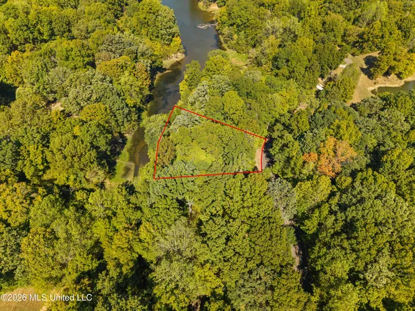2029 Mattaha Dr, Hernando, MS 38632