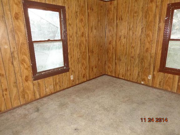 5th image of 327 Williams St
