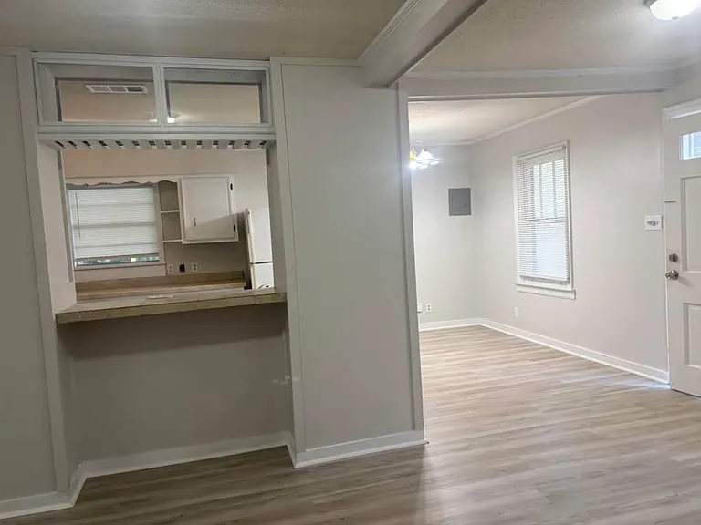 1615 Lewis Ave — Photo 13